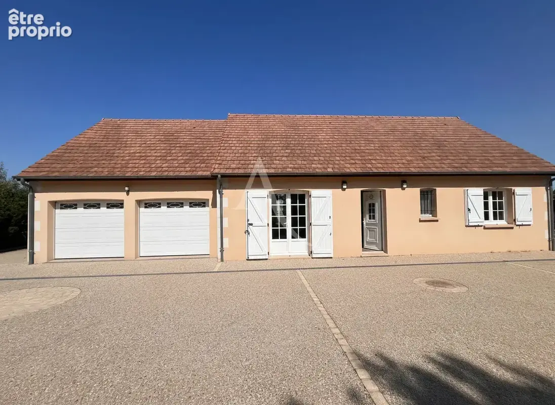 Maison à SAINT-JULIEN-DE-CHEDON