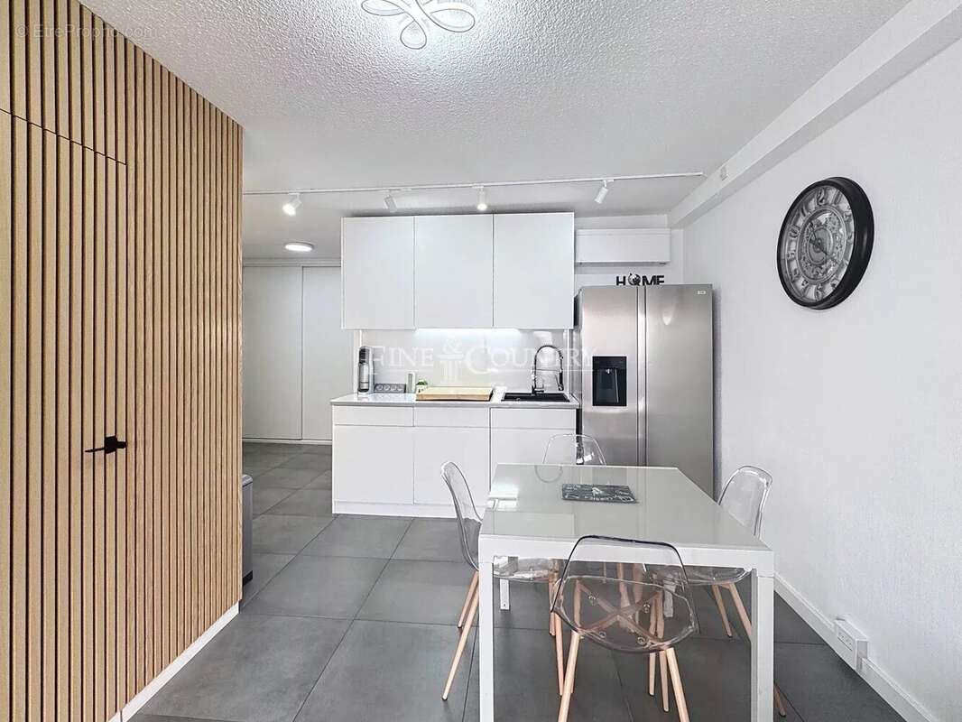 Appartement à VALLAURIS