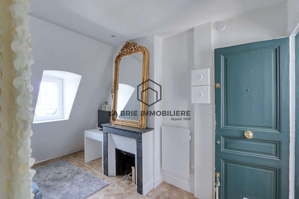 Appartement 9 m² à Paris-8e  - photo 2