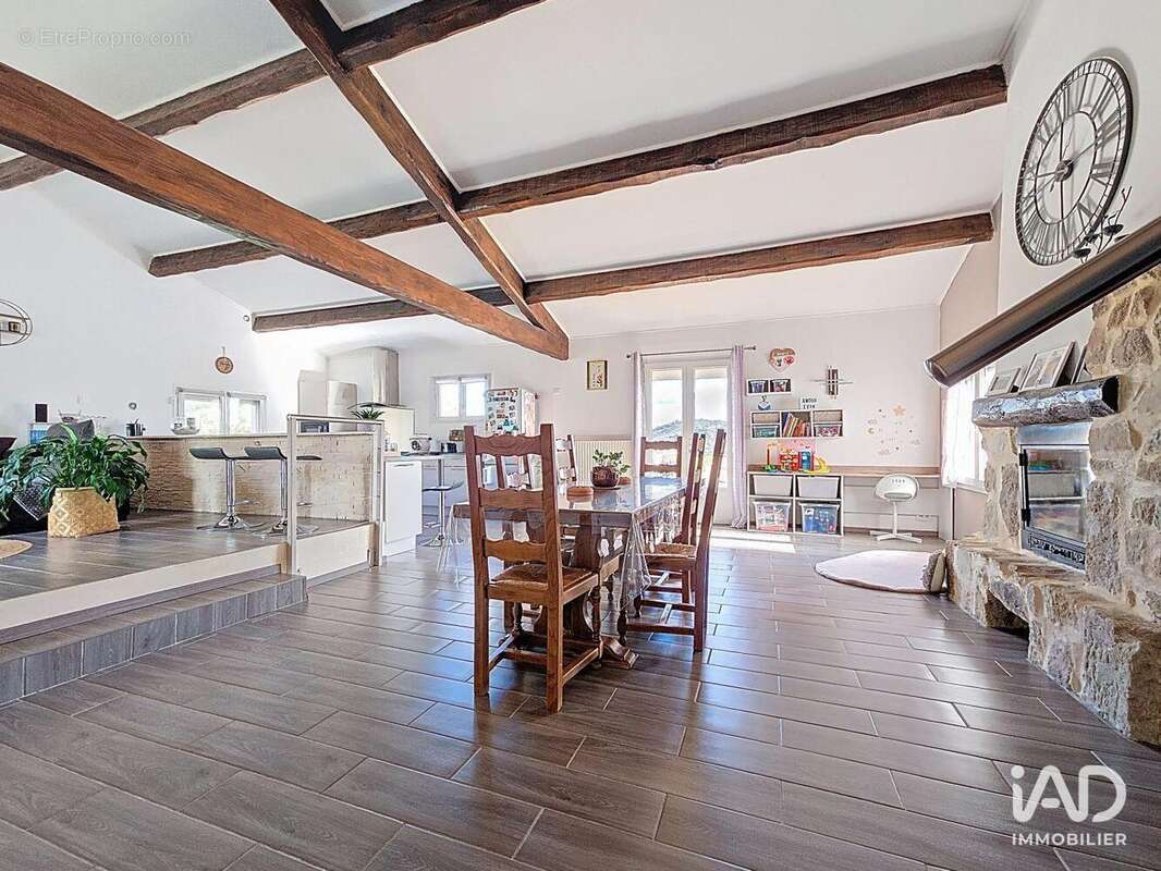 Maison 132 m² à Taussac-La-Billiere  - photo 6