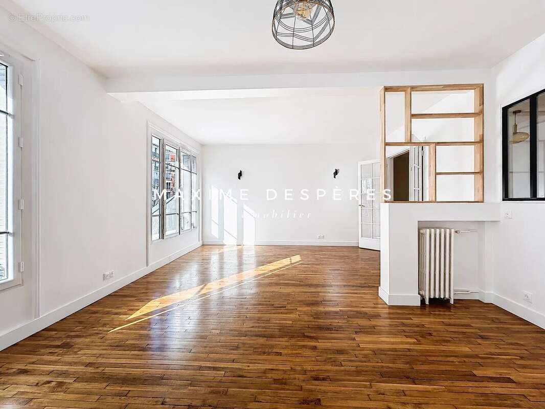 Appartement à PARIS-11E