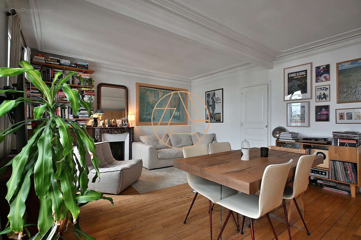 Appartement à PARIS-12E