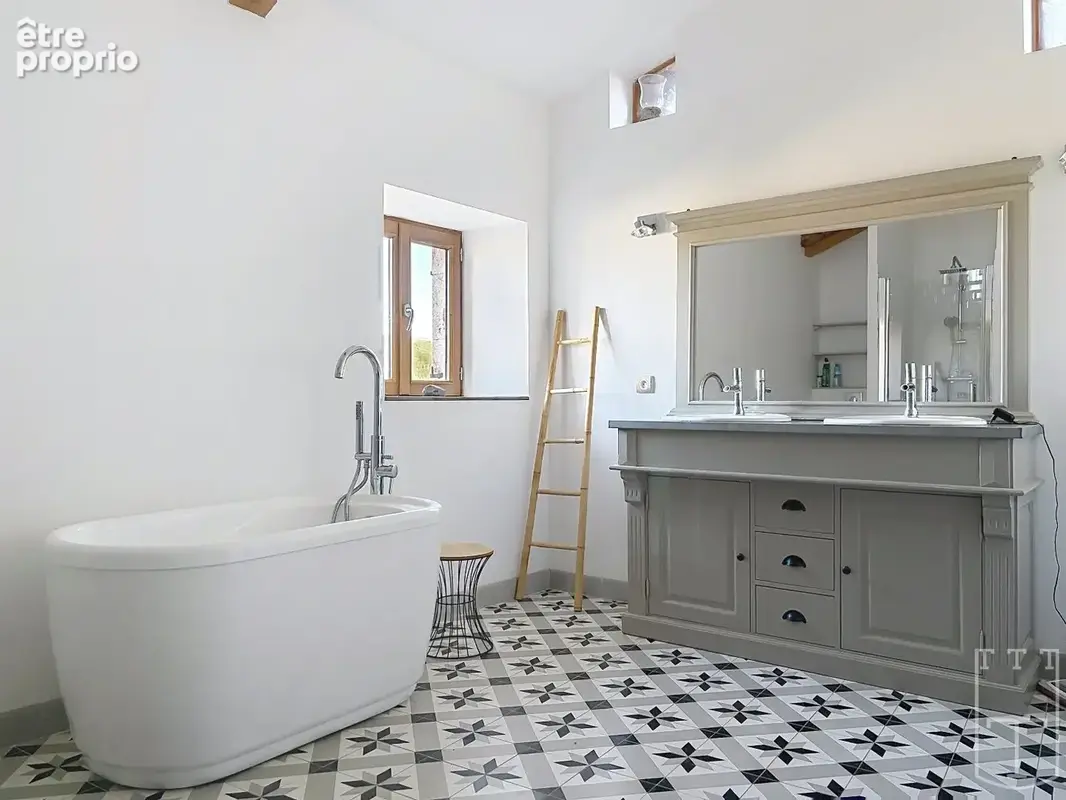 Maison de caractère au coeur du village - photo 15