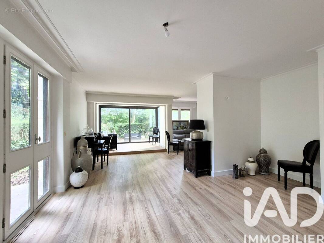 Photo 1 - Appartement à JOUY-EN-JOSAS