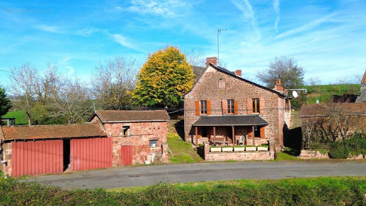 Maison à SAINT-CYPRIEN-SUR-DOURDOU