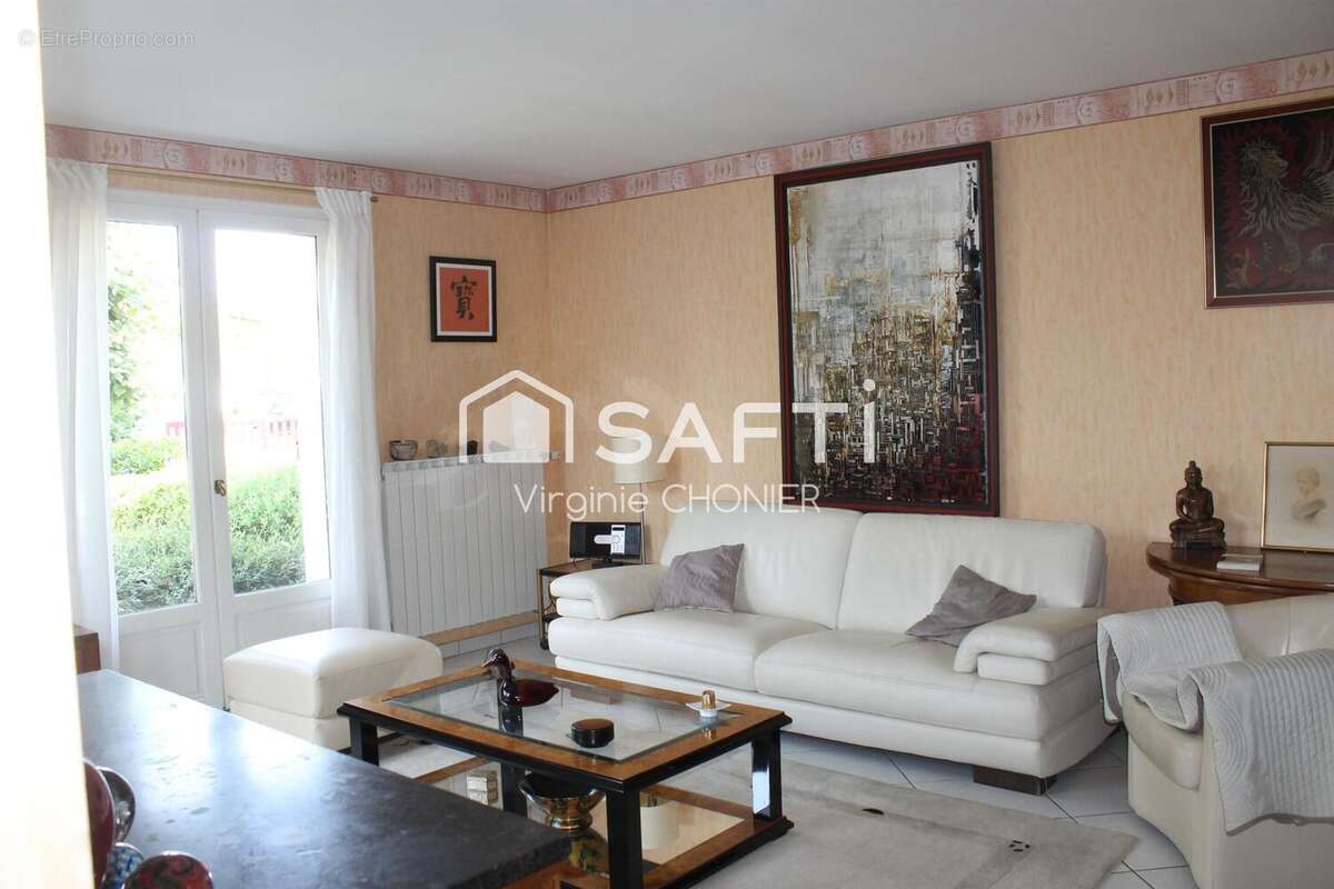 Photo 5 - Maison à SAINT-REMY-EN-ROLLAT
