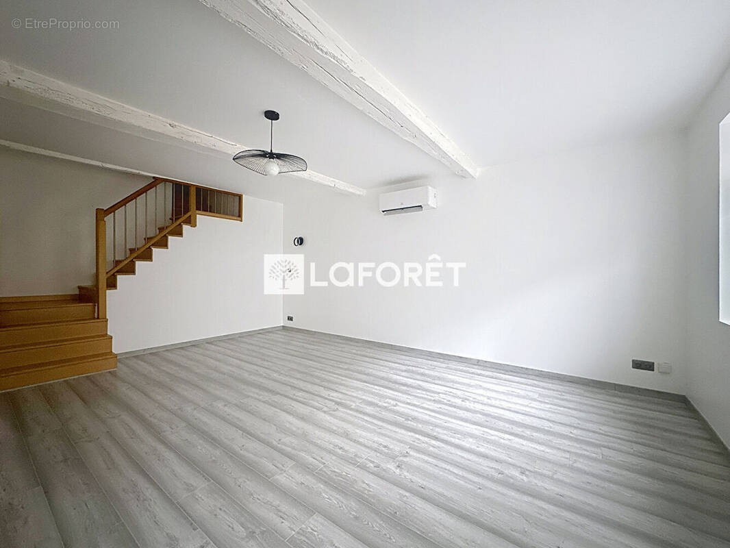 Maison à SAINT-TRIVIER-SUR-MOIGNANS