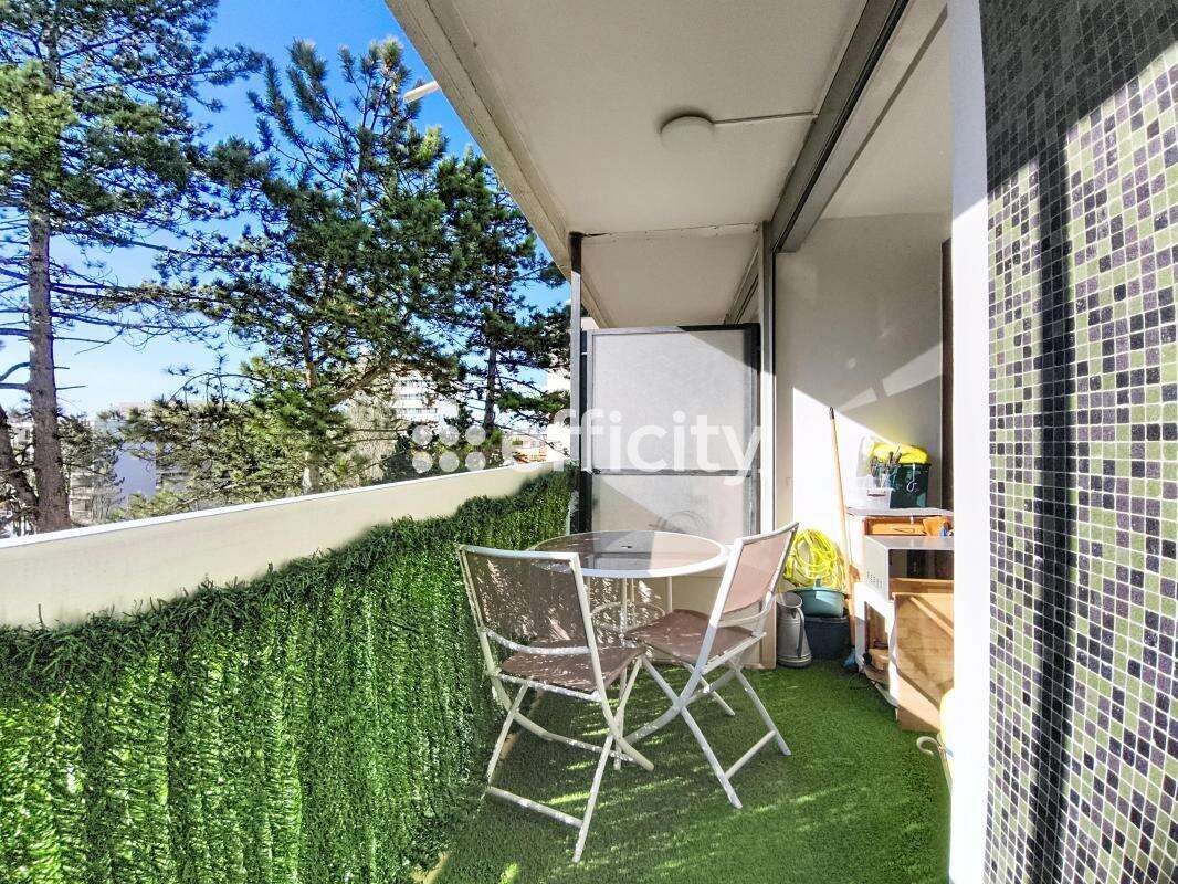 Appartement à SAINT-GRATIEN