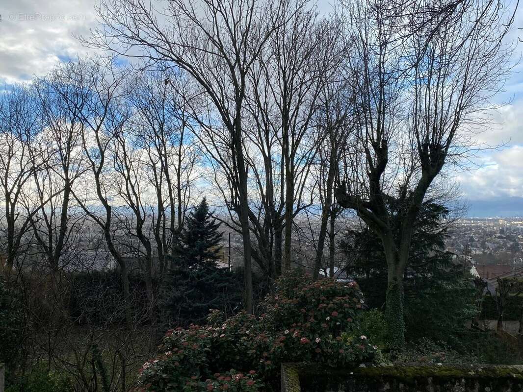 Maison à CHENNEVIERES-SUR-MARNE