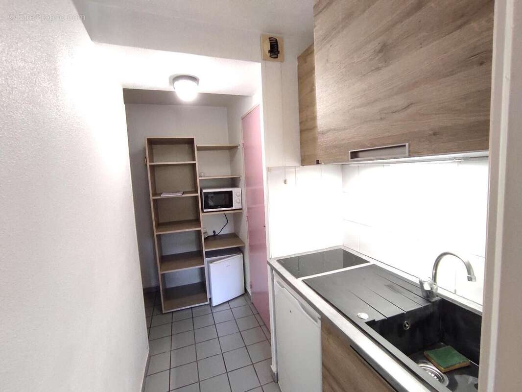   - Appartement à LYON-3E