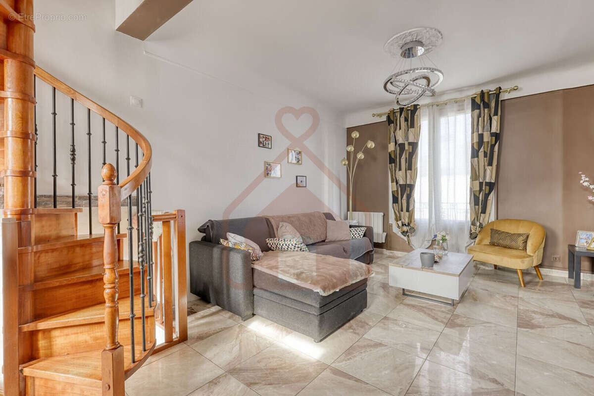Appartement à VILLEJUIF