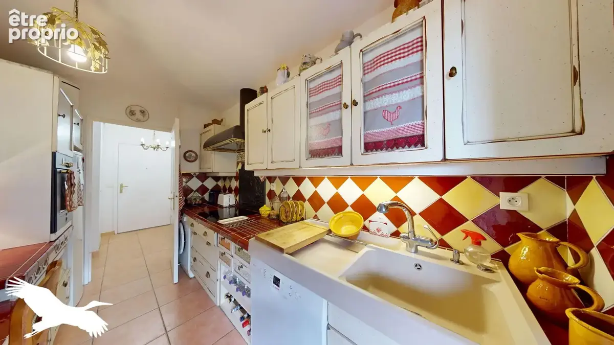 A VENDRE - Marseille 13009 - Secteur Mazargues, Appartement 3 pièces 75m² avec terrasse de 21m² et box et sous-sol - photo 8