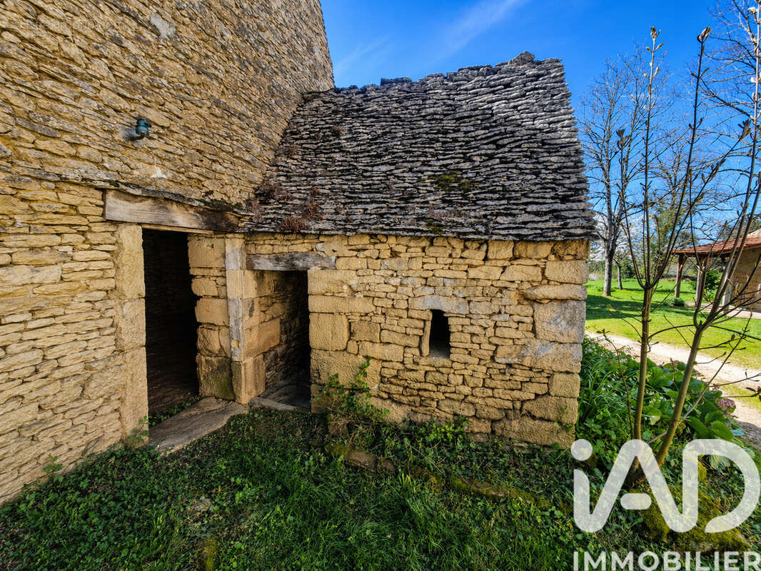 Photo 8 - Maison à MARCILLAC-SAINT-QUENTIN