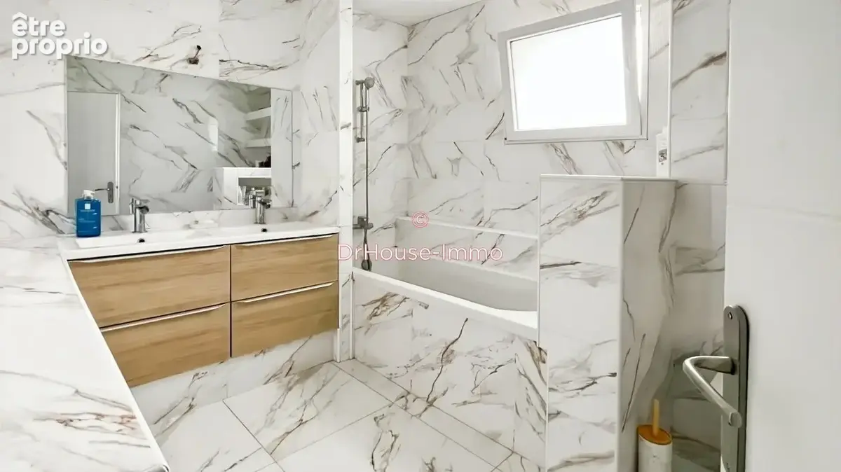 Maison 6 pièces 142 m² à vendre à Jassans-Riottier (01480) - photo 16