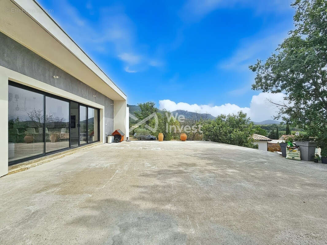 Maison à SAINT-JEAN-DE-LA-BLAQUIERE