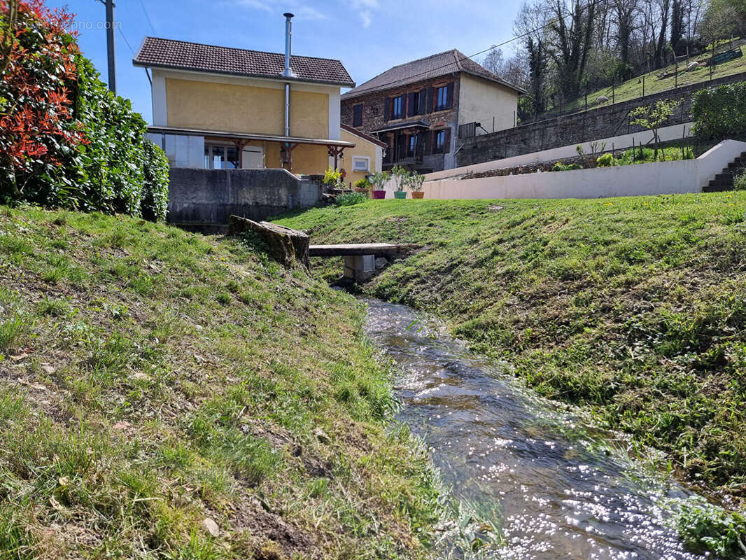 Maison à LE GRAND-LEMPS