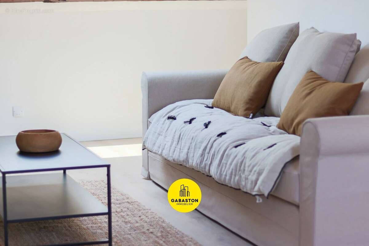 Appartement à MARSEILLE-5E