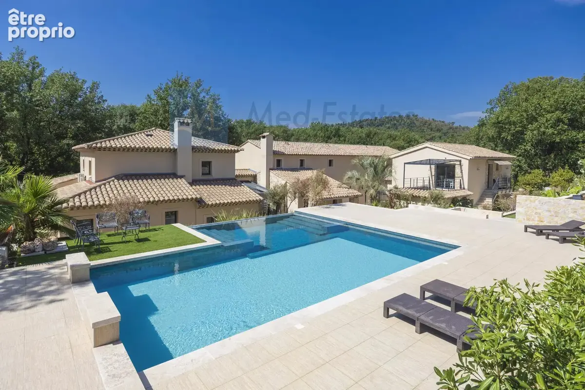 Grimaud - Appartement d'exception avec piscine au pied du village de grimaud - photo 16