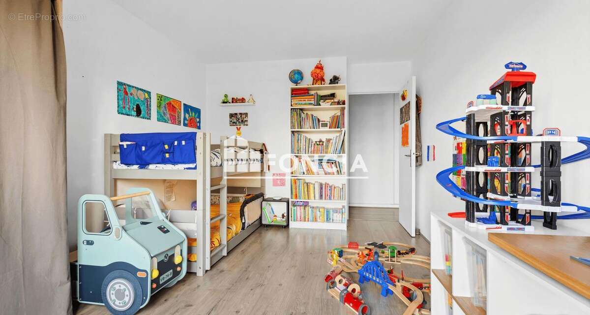 Appartement à BOURG-LA-REINE