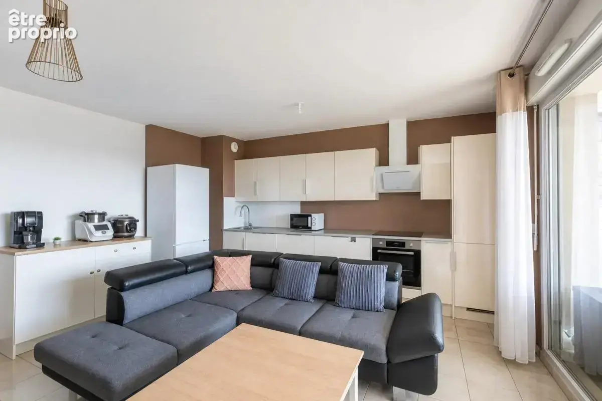 VENDU LOUÉ - 3 pièces de 63 m2, situé à Vaulx-en-Velin - photo 5