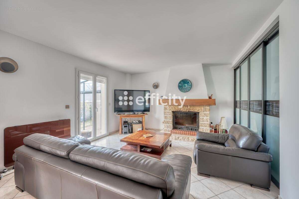 Maison à MERY-SUR-OISE