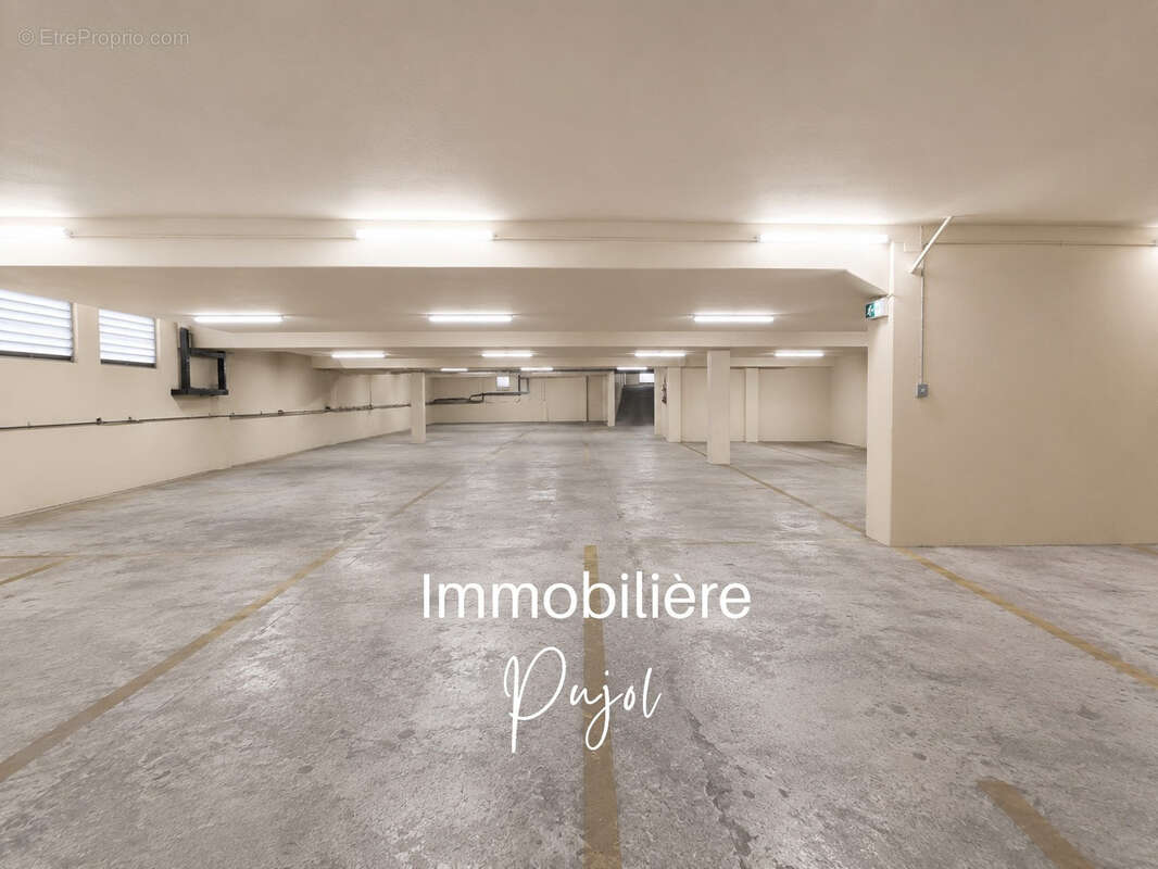 Achat Parking Privatif à l'Unité ou en Lots   Marseille 6e, Quartier Castellane / Prado - photo 2