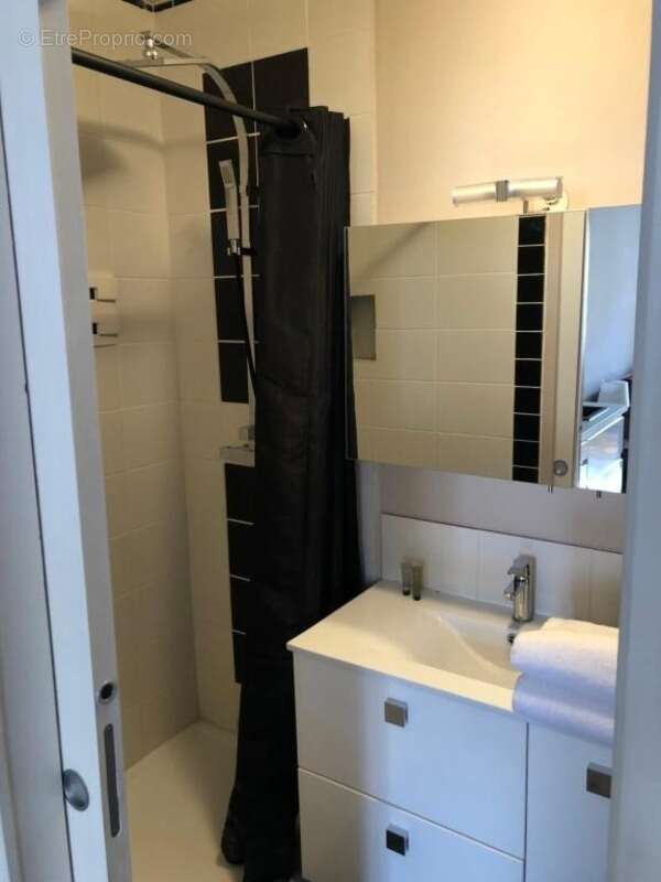 Quimper - Hyper centre – Vente appartement type studio de 40 m² habitables avec locataire en place - photo 5