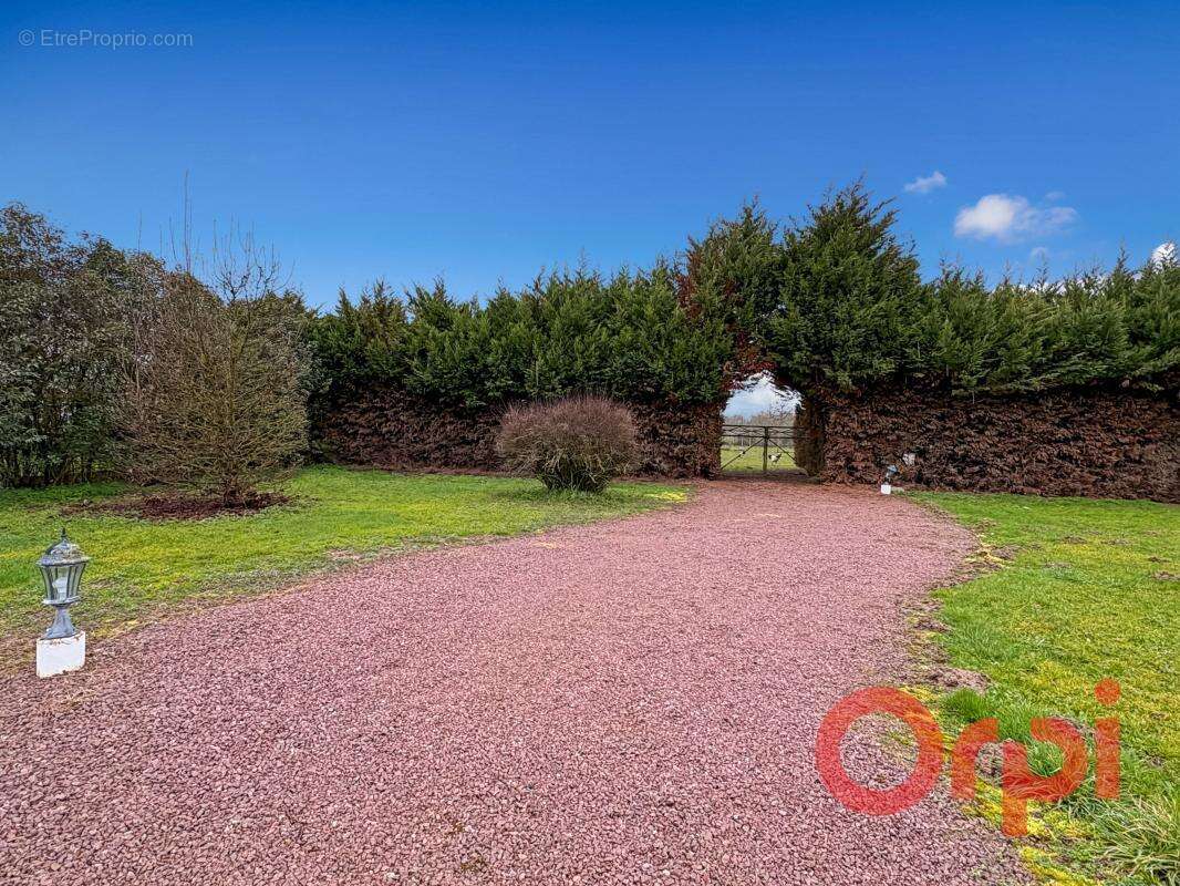 Maison à COSNE-D'ALLIER