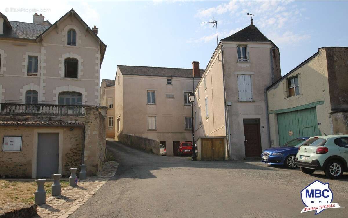 Maison à SAINT-FLORENT-LE-VIEIL