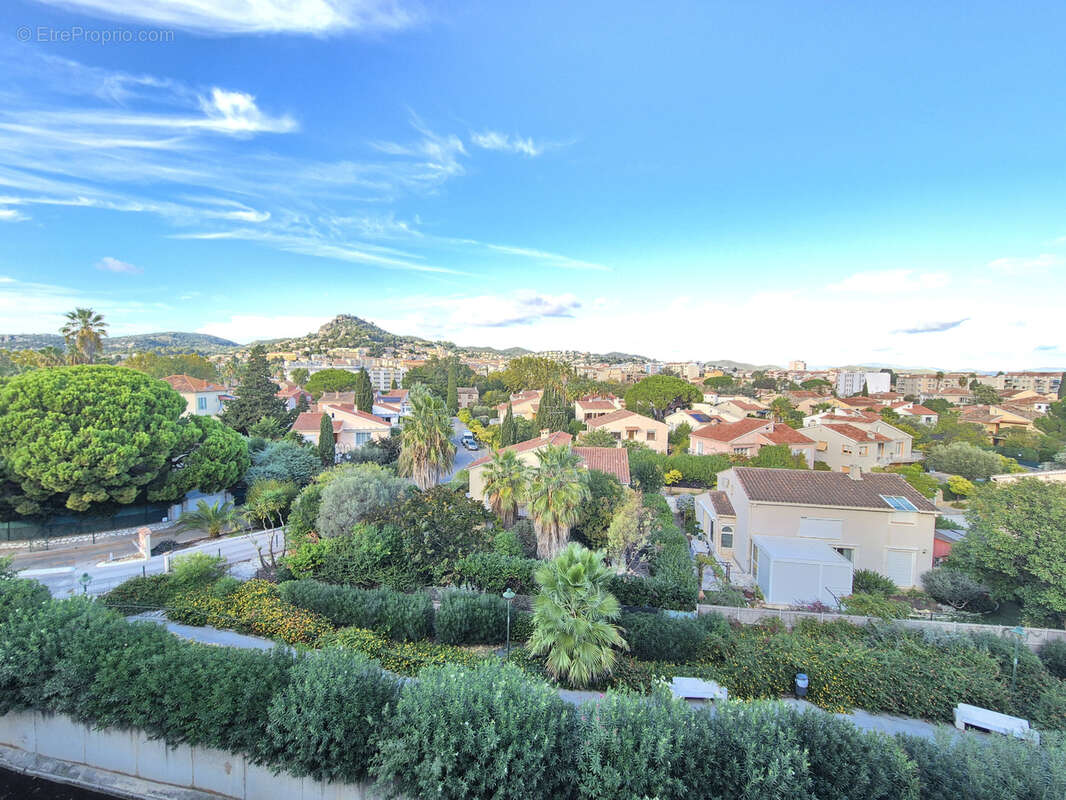 Appartement à HYERES