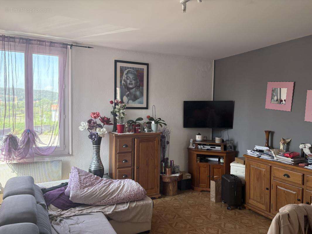 Appartement à GRIGNY