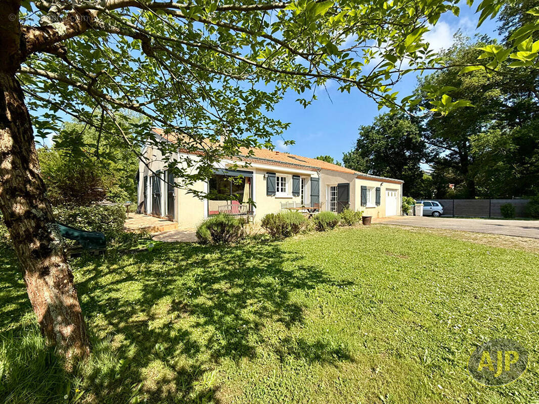 Maison à BOUAYE