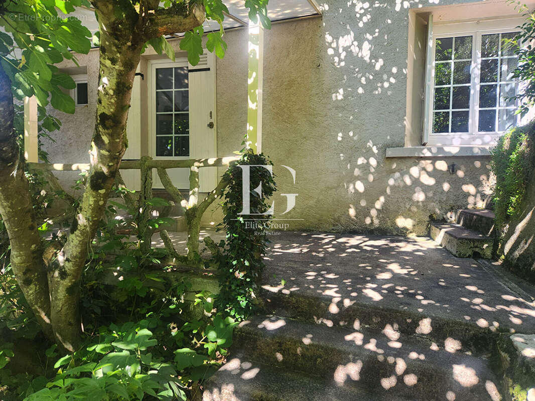 Maison à LES EYZIES-DE-TAYAC-SIREUIL