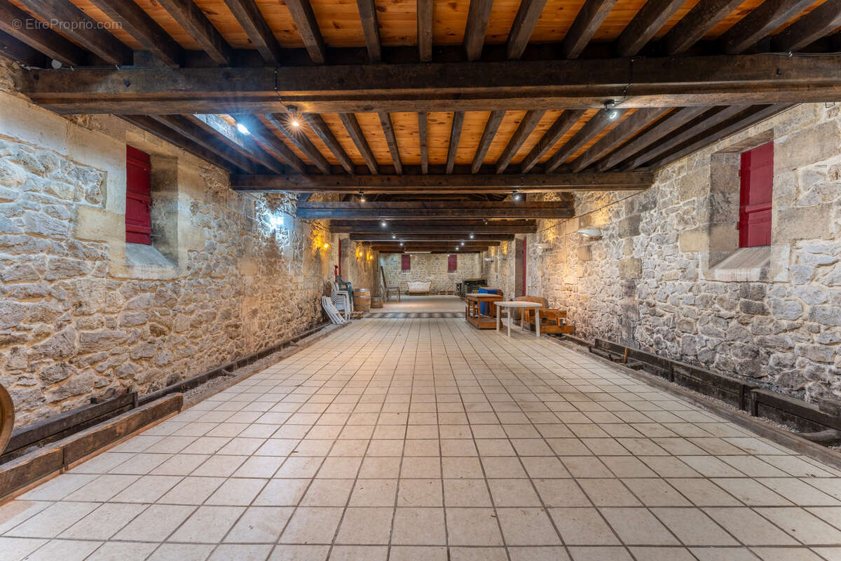 Maison à LESTIAC-SUR-GARONNE