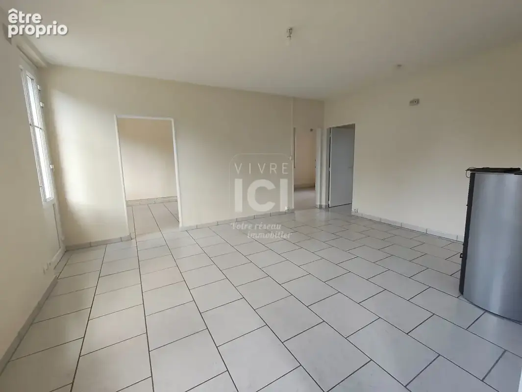 Maison Bourg de Bauné, 3 chambres avec potentiel d'aménagement - photo 6