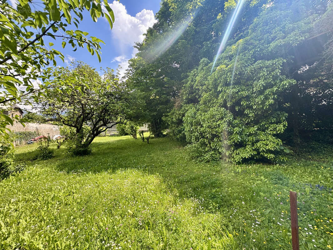 Terrain à SAINT-JEAN-DE-MAURIENNE
