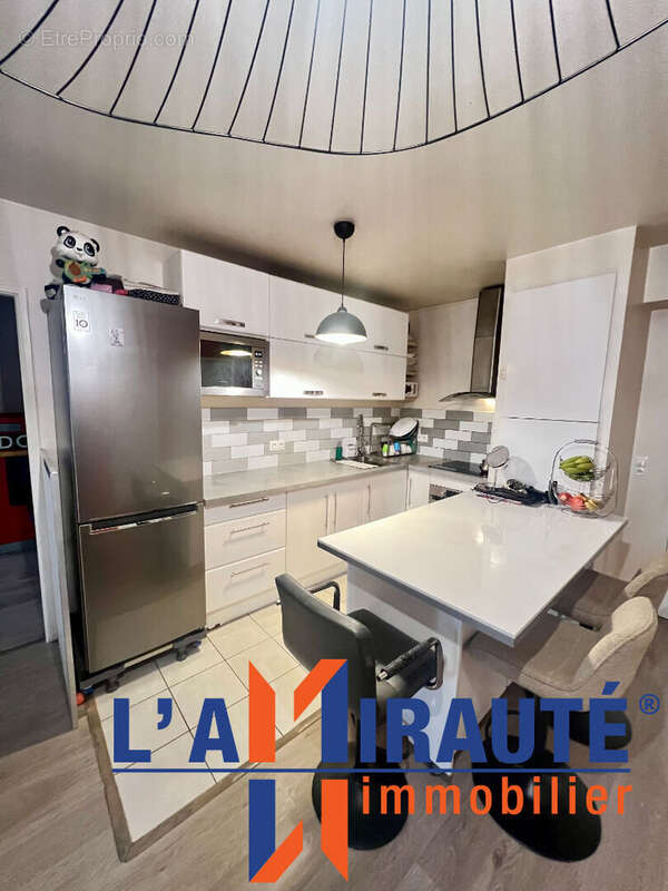 Appartement à SARTROUVILLE