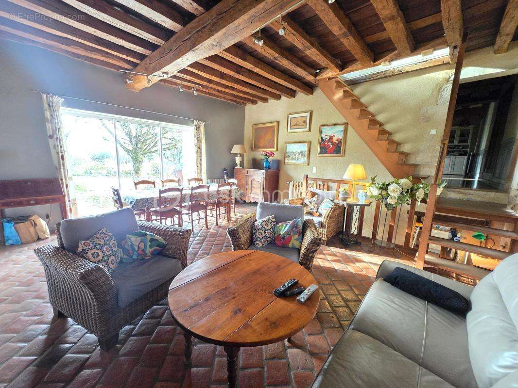 Magnifique Corps de Ferme de 188 m² à Chaulgnes - photo 9