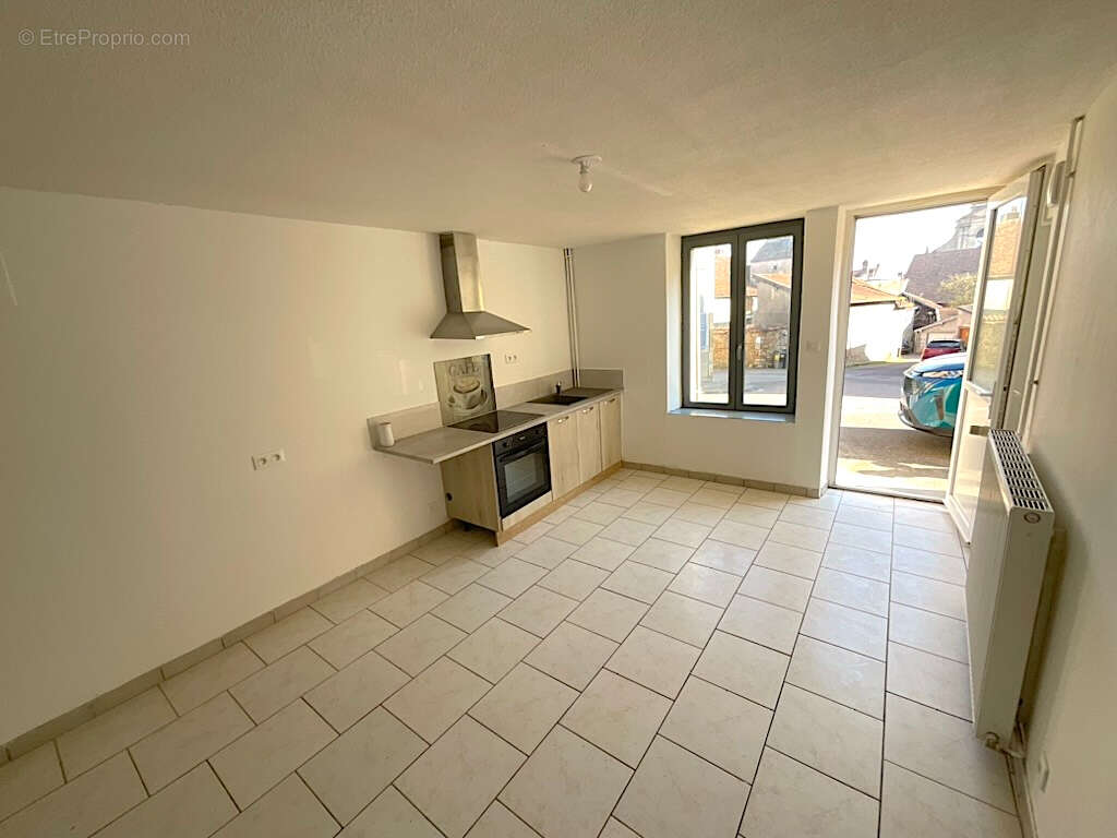 Maison Jussey 5 pièces 83m2 150m2 terrain - photo 3