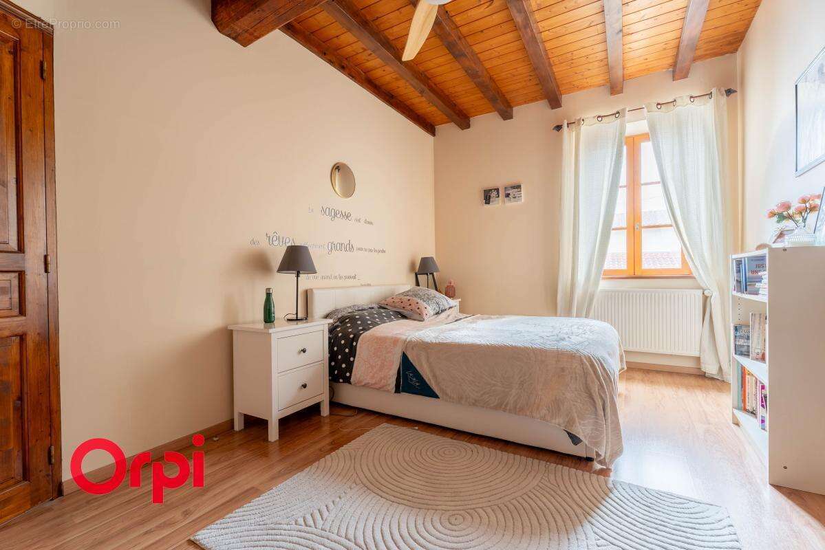 Maison à BESSENAY