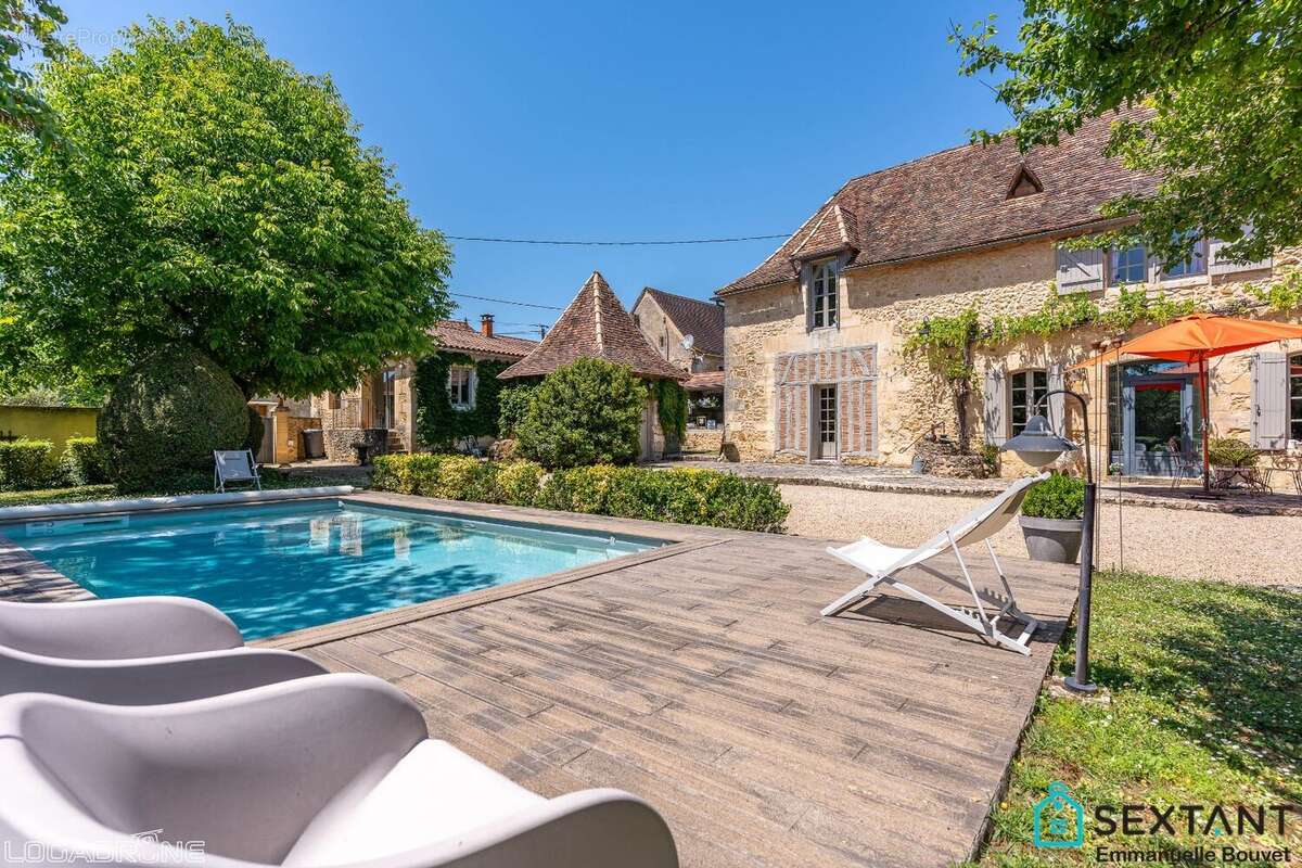 Maison à QUEYSSAC