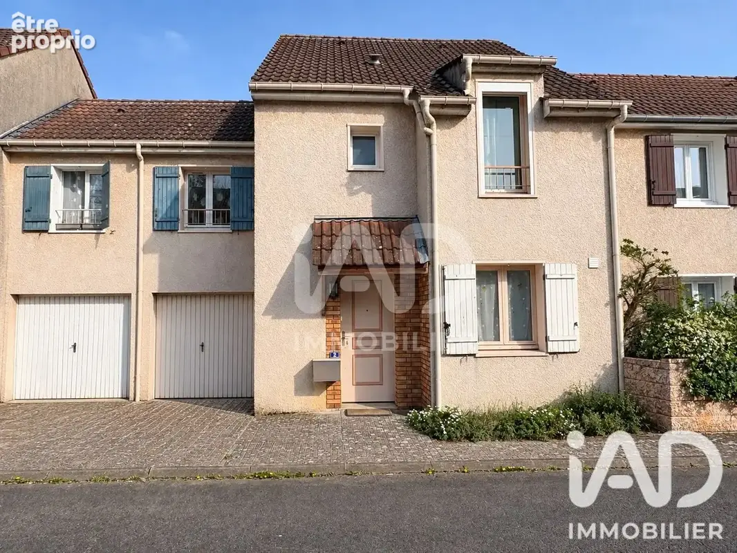 Photo 1 - Maison à VERT-SAINT-DENIS