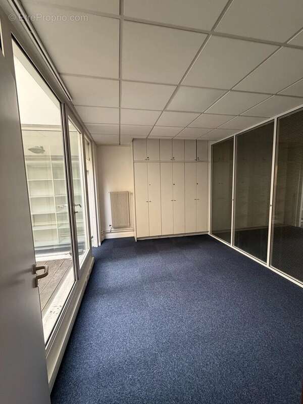 Commerce à PARIS-17E