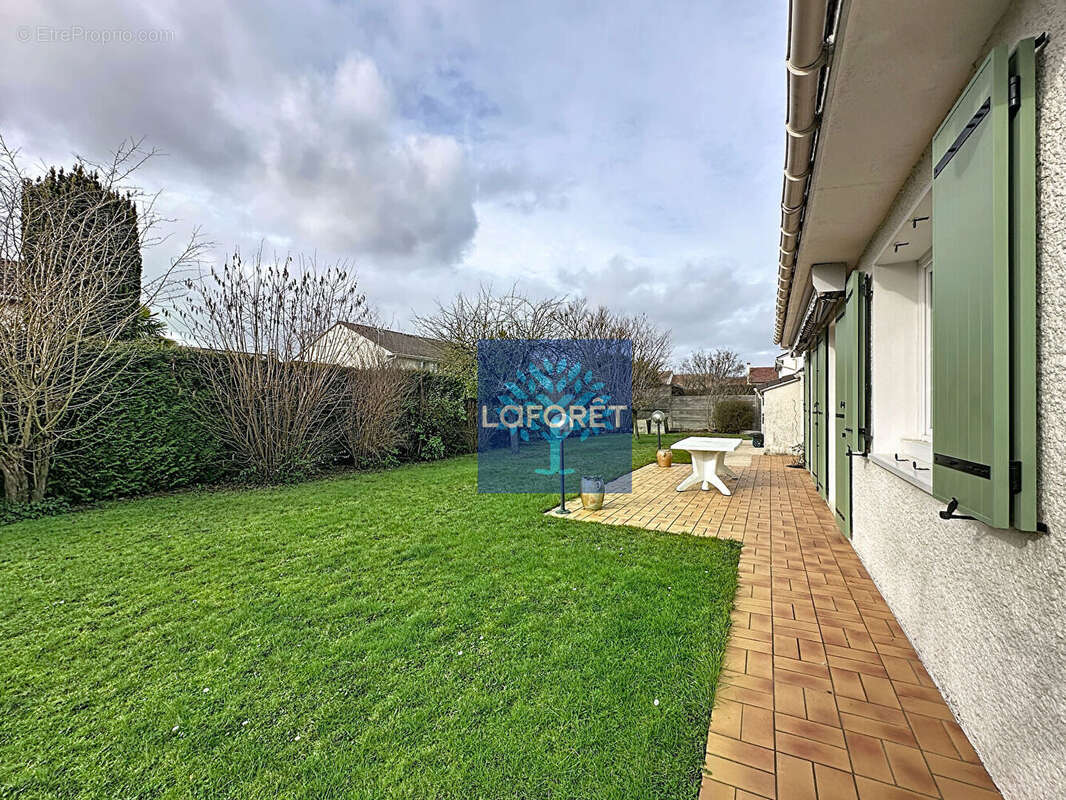 Maison à LE PLESSIS-PATE