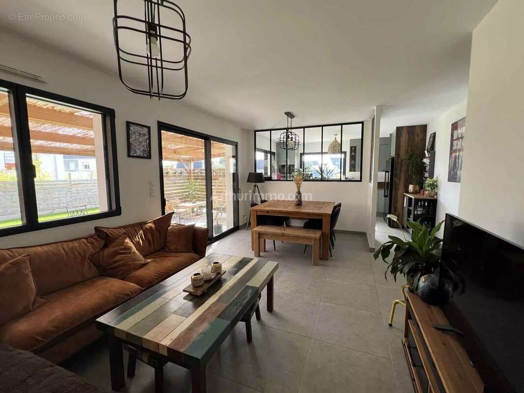 Maison à PLOUGOUMELEN