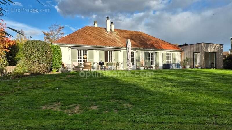 Maison à WERVICQ-SUD