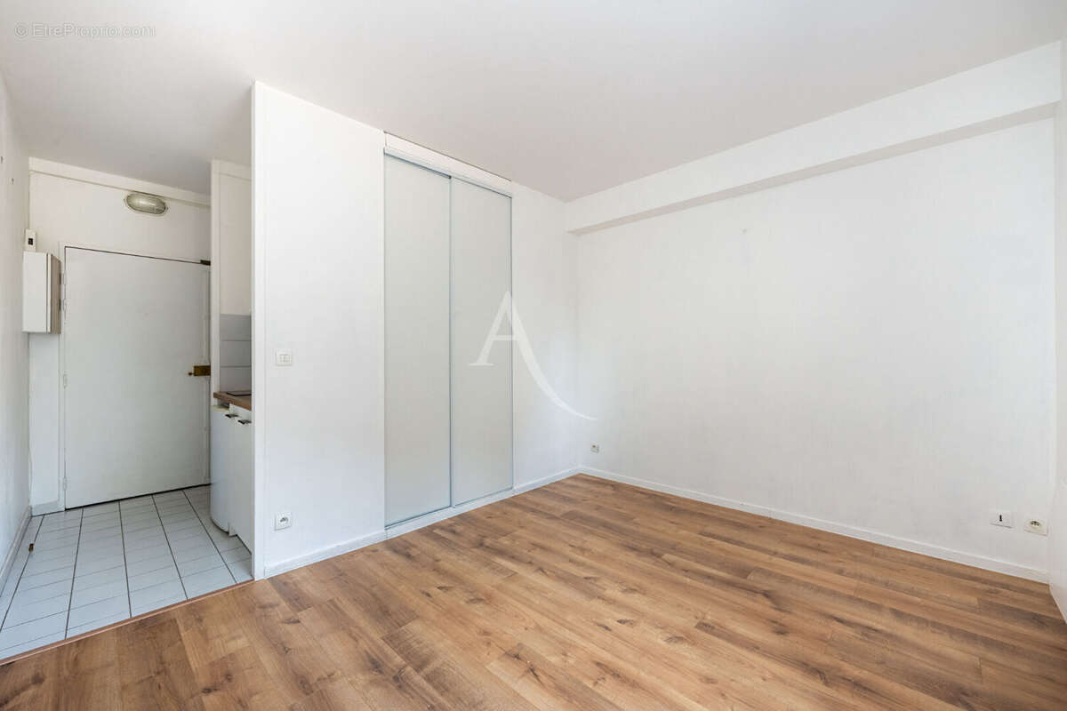 Studio rénové à pontoise - l'opportunité investisseur ! - photo 3