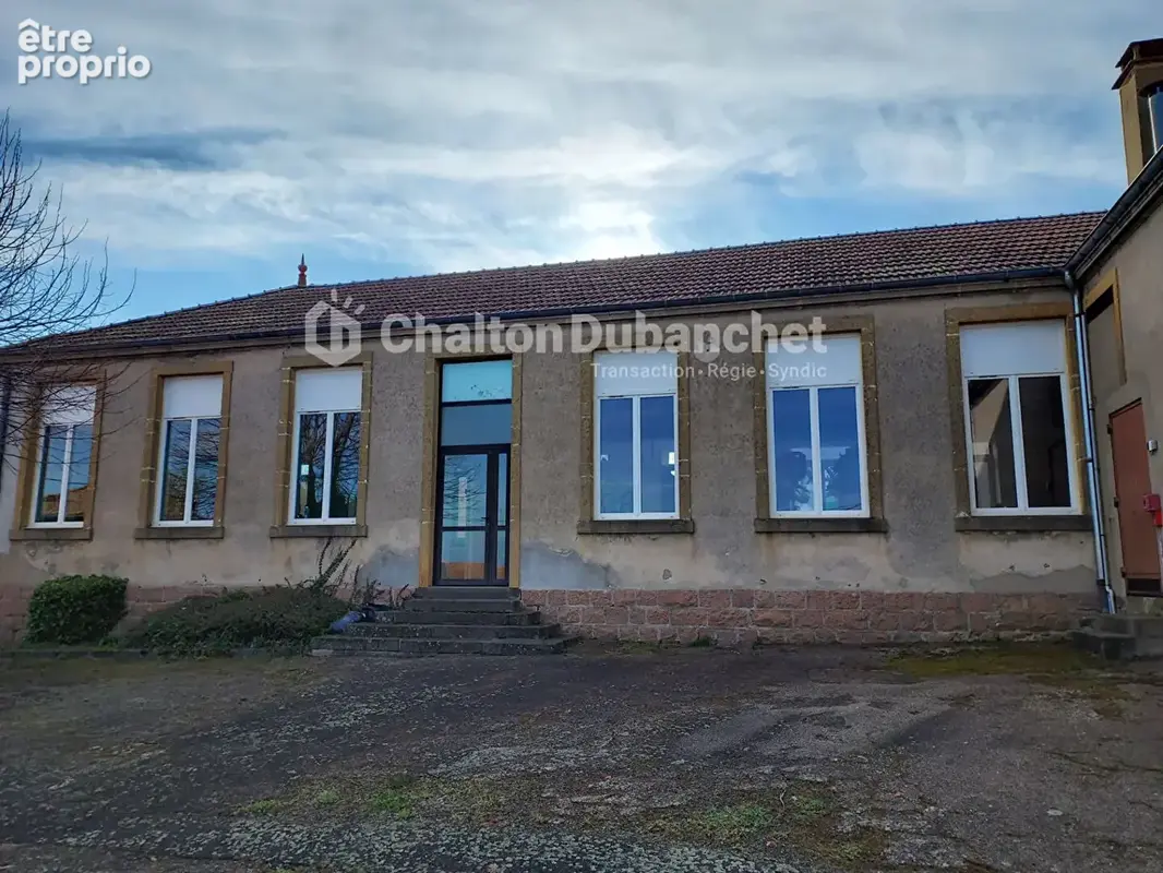 Saint just la pendue maison 230m² - photo 3