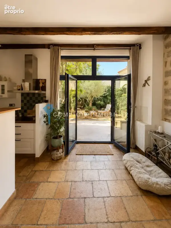 En Exclusivité Maison de village  d'environ 220 m2 hab entièrement rénové en 2021 sur 383 m2 de parcelle - photo 6