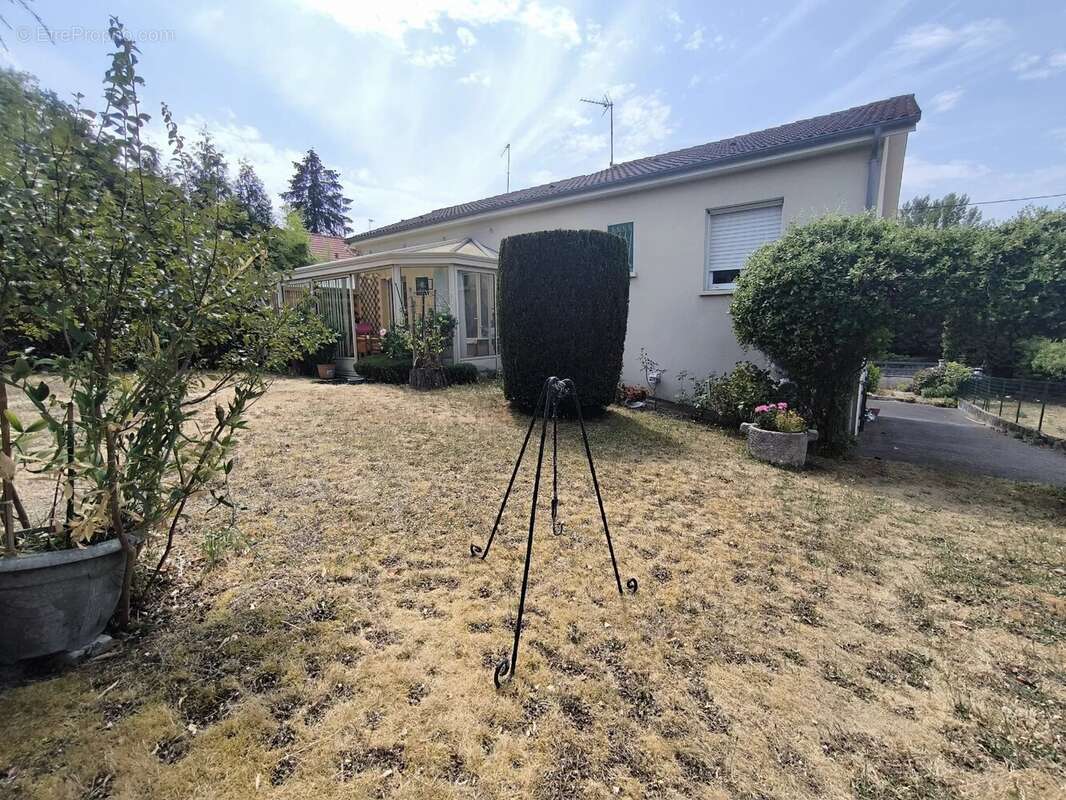 Maison 4 chambres à Saint-Junien, - photo 11